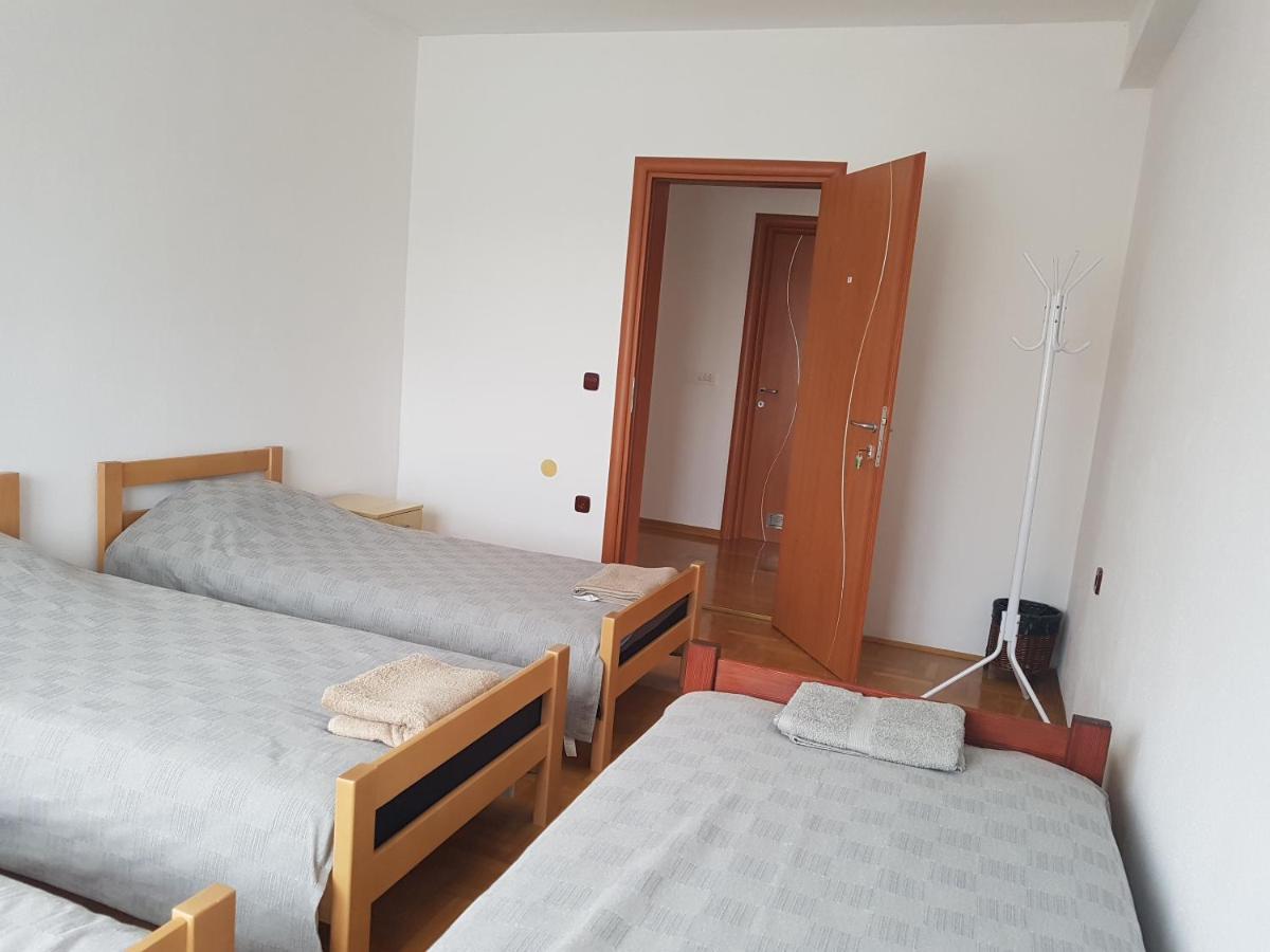 Prenociste Klas Pleternica Zimmer foto