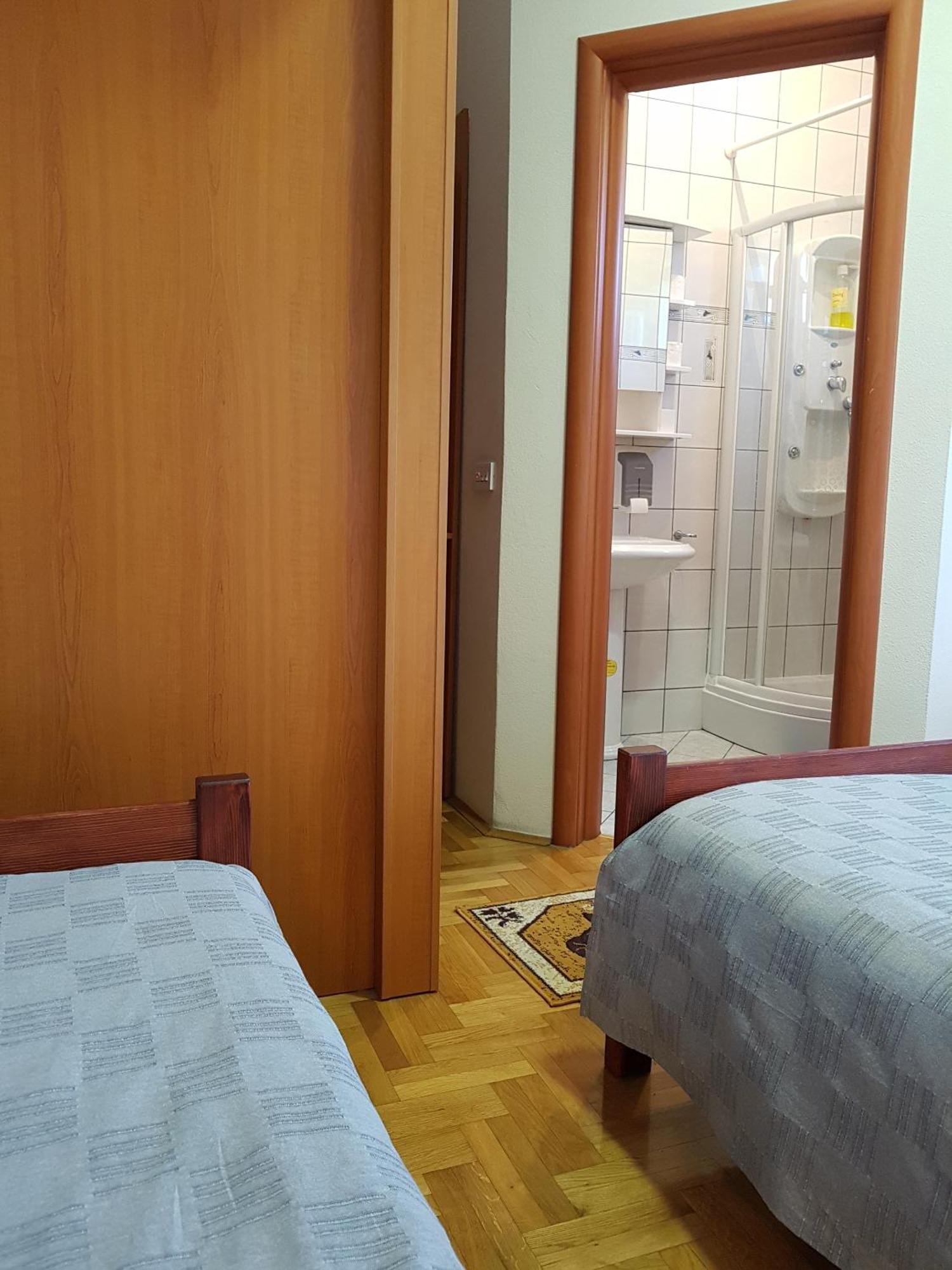 Prenociste Klas Pleternica Zimmer foto