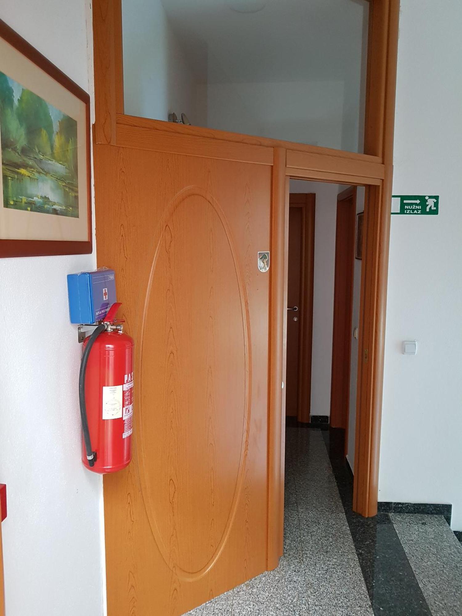 Prenociste Klas Pleternica Zimmer foto